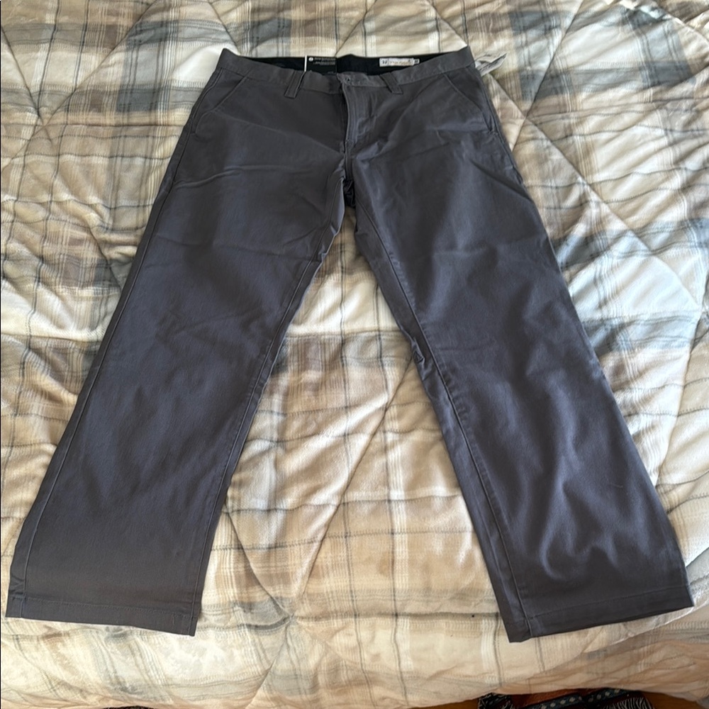 Volcom chinos